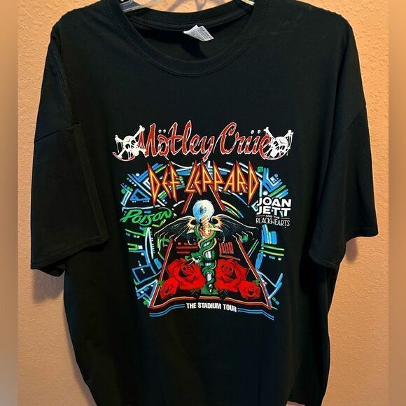Other - Def Leppard & Motley Crue stadium tour shirt